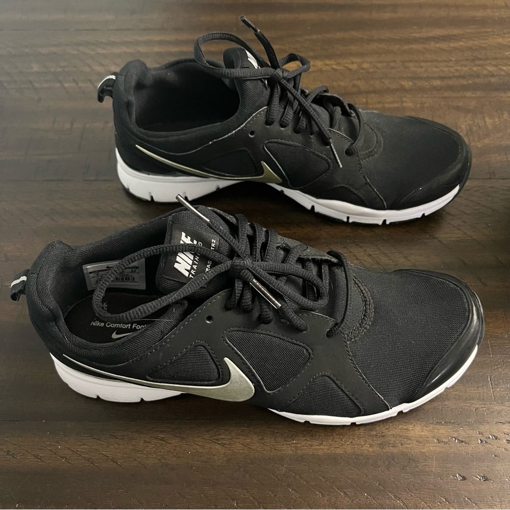 Nike Sneakers Size 8
